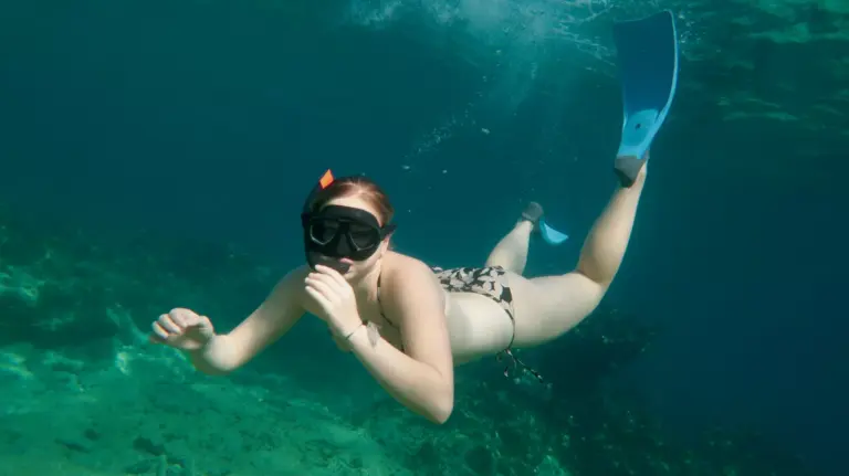 snorkeler-bacunayagua-cuba-coral-reef-18