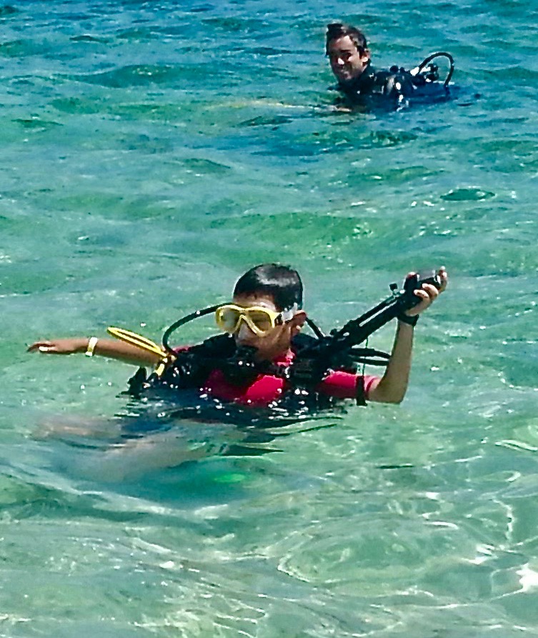 Student descending during an Open Water training dive in Cuba