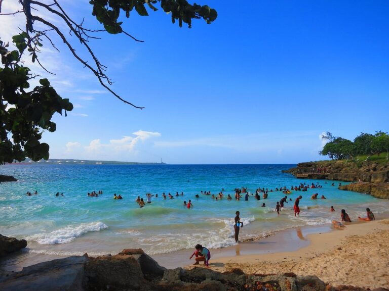 Walkable Beach from Villa Scuba Vida
